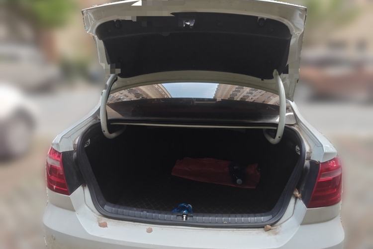 Used Volkswagen Bora 2014 1.6L Automatic Comfort Model Trunk