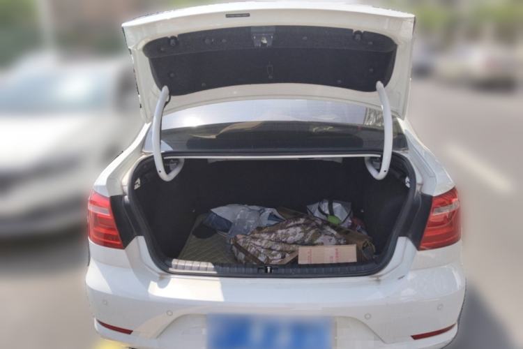 Used Volkswagen Bora 2014 1.6L Automatic Fashion Model Trunk