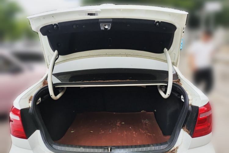 Used Volkswagen Bora 2014 1.6L Manual Comfort Model Trunk