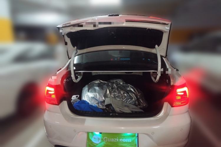 Used Volkswagen Bora 2014 1.4TSI Automatic Sportline Trunk