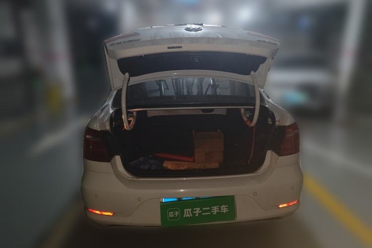 Used Volkswagen Bora 2014 1.6L Automatic Fashion Model Trunk