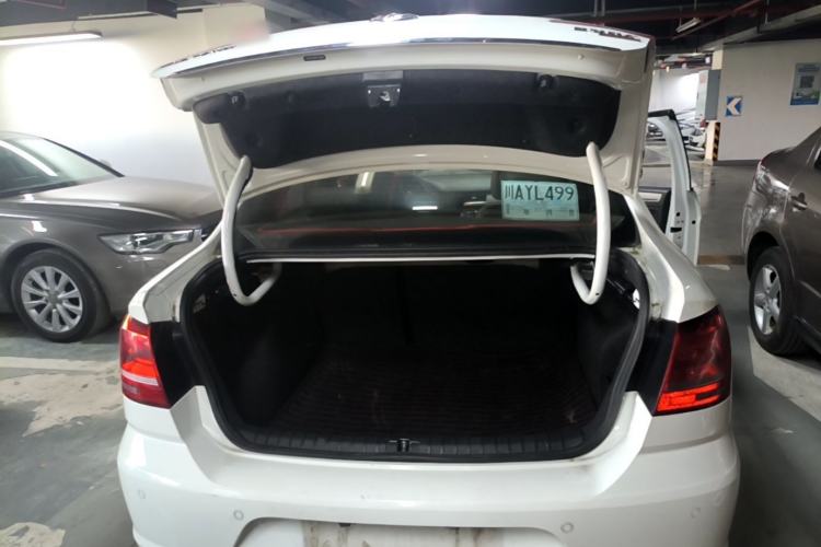 Used Volkswagen Bora 2014 1.4TSI Manual Sportline Trunk