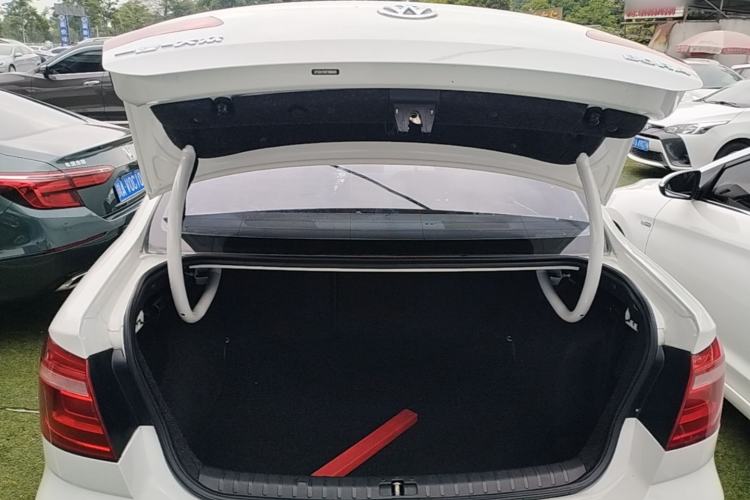 Used Volkswagen Bora 2014 1.6L Manual Comfort Model Trunk