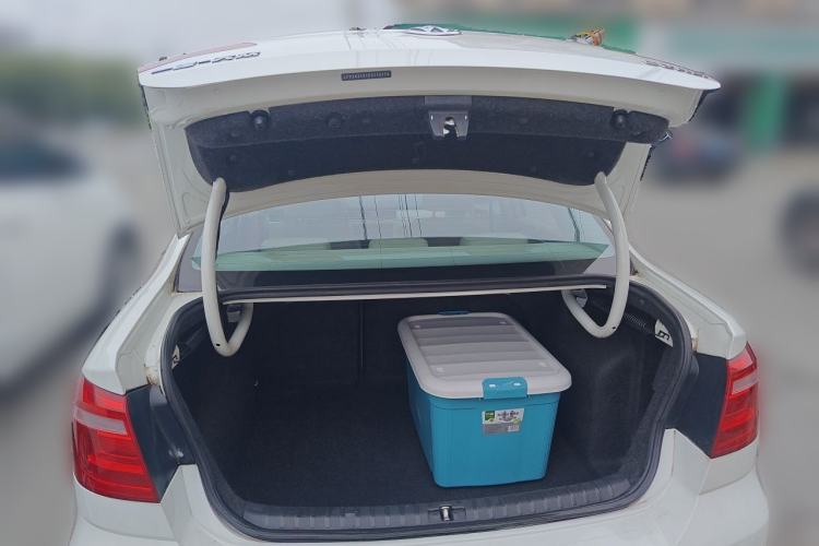 Used Volkswagen Bora 2014 1.6L Automatic Comfort Model Trunk