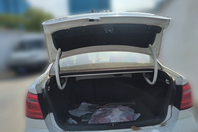 Used Volkswagen Bora 2014 1.6L Manual Comfort Model Trunk