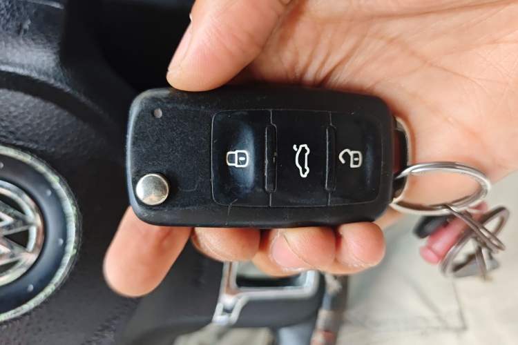 Used Volkswagen Bora 2014 1.6L Manual Comfort Model Vehicle Key