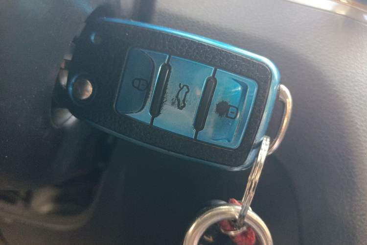 Used Volkswagen Bora 2014 1.6L Manual Comfort Model Vehicle Key