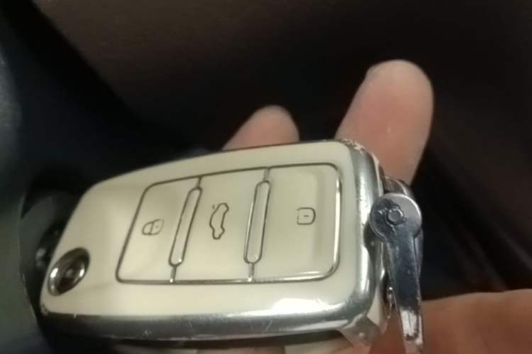 Used Volkswagen Bora 2014 1.6L Automatic Comfort Model Vehicle Key