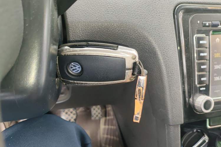 Used Volkswagen Bora 2014 1.6L Manual Comfort Model Vehicle Key