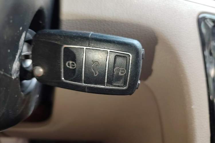 Used Volkswagen Bora 2014 1.6L Automatic Comfort Model Vehicle Key