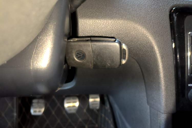 Used Volkswagen Bora 2014 1.4TSI Manual Sportline Vehicle Key
