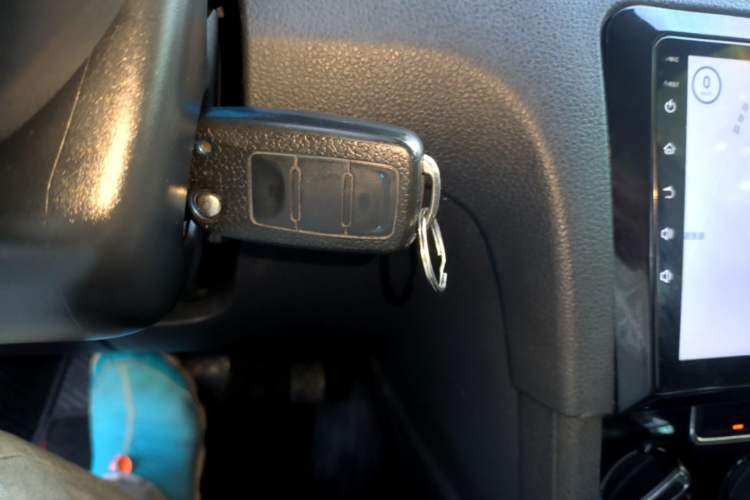 Used Volkswagen Bora 2014 1.4TSI Automatic Comfort Model Vehicle Key