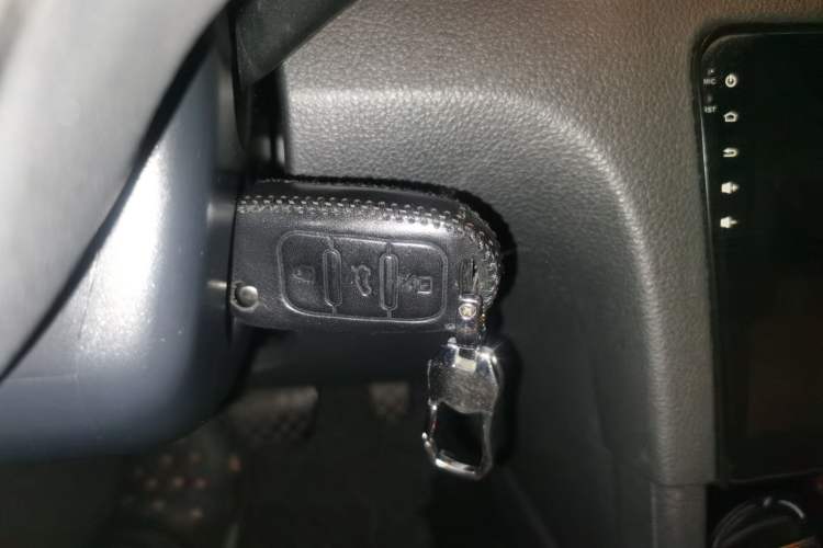 Used Volkswagen Bora 2014 1.6L Automatic Comfort Model Vehicle Key