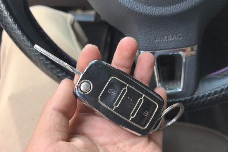 Used Volkswagen Bora 2014 1.6L Manual Comfort Model Vehicle Key