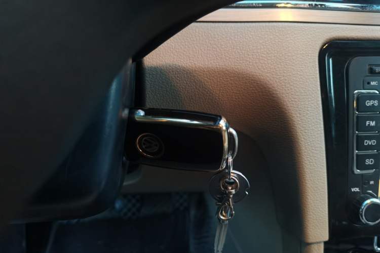 Used Volkswagen Bora 2014 1.6L Manual Comfort Model Vehicle Key