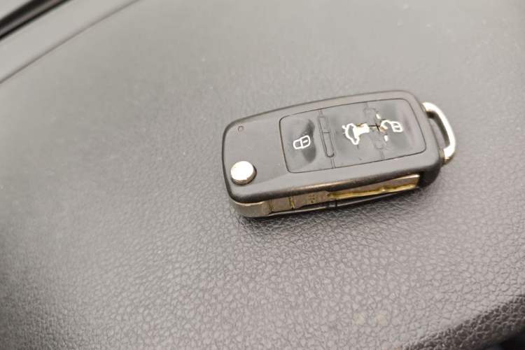Used Volkswagen Bora 2014 1.4TSI Automatic Sportline Vehicle Key