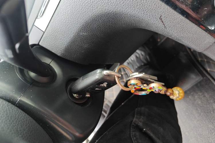 Used Volkswagen Bora 2014 1.6L Automatic Fashion Model Vehicle Key