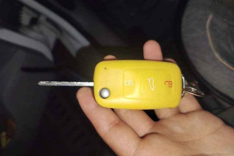 Used Volkswagen Bora 2014 1.6L Automatic Fashion Model Vehicle Key