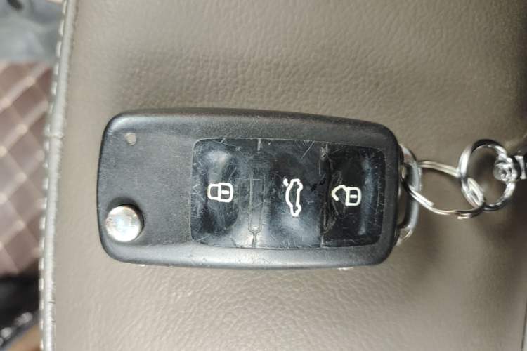 Used Volkswagen Bora 2014 1.6L Manual Comfort Model Vehicle Key
