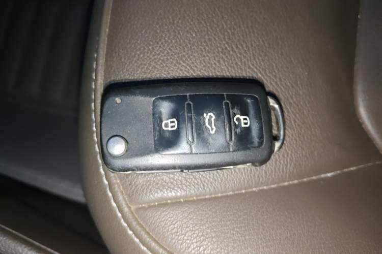 Used Volkswagen Bora 2014 1.6L Automatic Comfort Model Vehicle Key