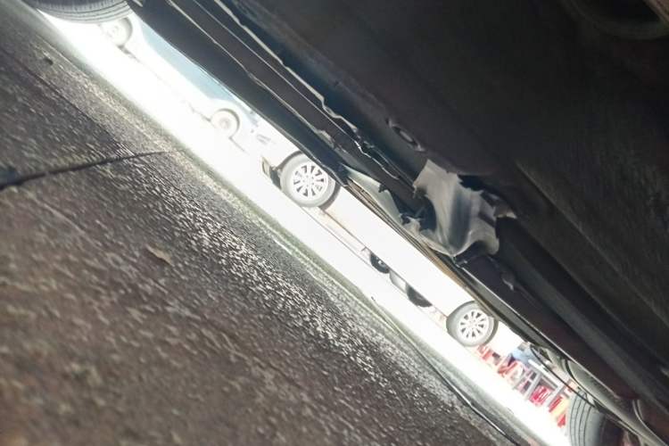 Used Volkswagen Bora 2014 1.6L Manual Comfort Model Chassis Front Left
