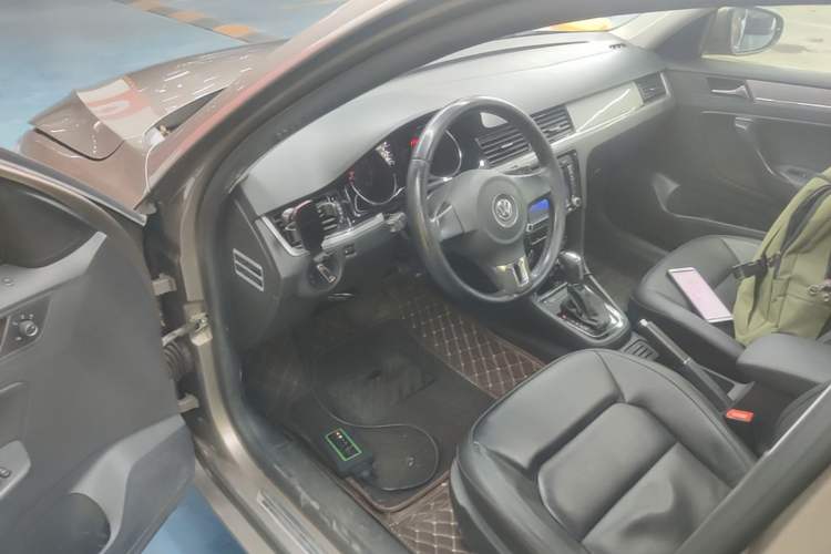 Used Volkswagen Bora 2014 1.6L Automatic Comfort Model Driver Seat