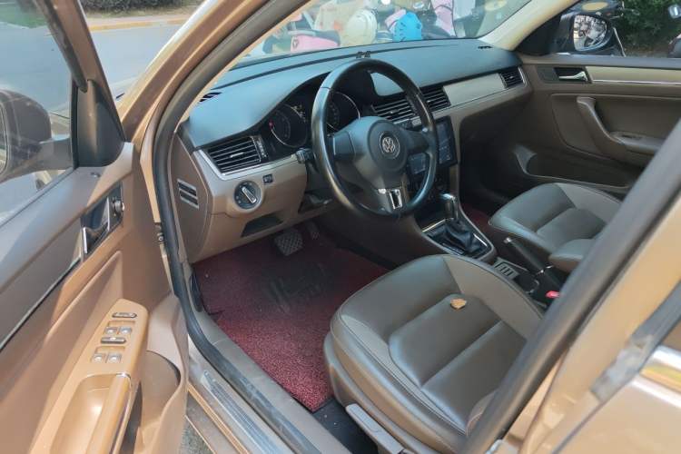 Used Volkswagen Bora 2014 1.6L Automatic Comfort Model Driver Seat