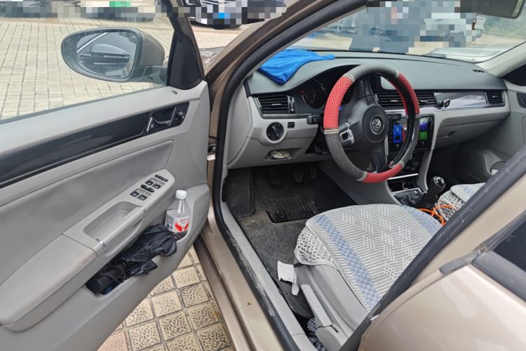 Used Volkswagen Bora 2014 1.6L Manual Fashion Edition Driver Seat