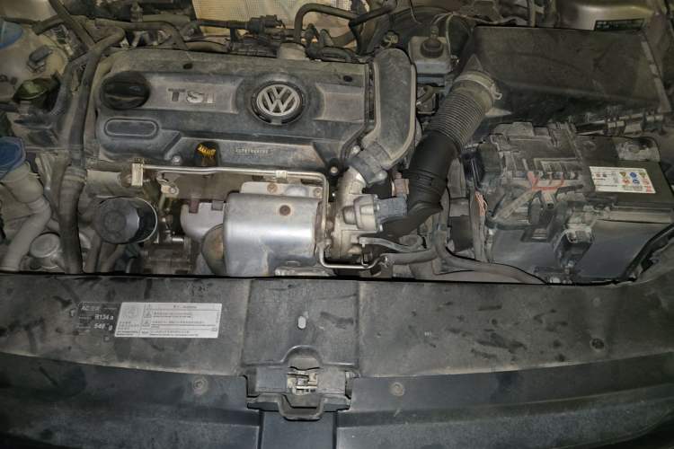 Used Volkswagen Bora 2014 1.4TSI Automatic Comfort Model Engine Bay