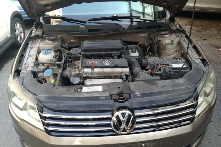 Used Volkswagen Bora 2014 1.6L Automatic Comfort Model Engine Bay