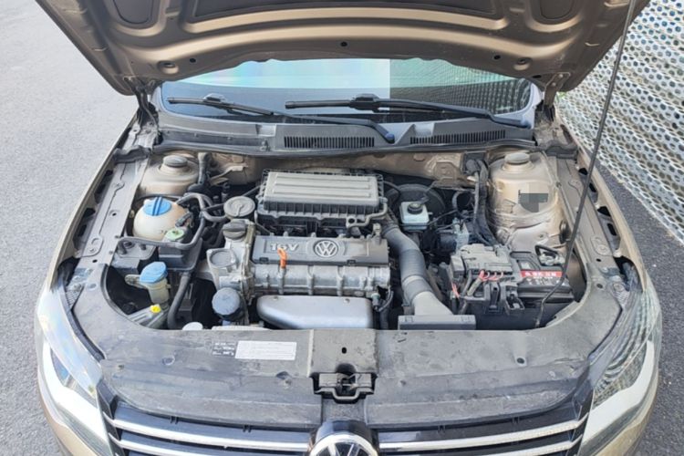 Used Volkswagen Bora 2014 1.6L Automatic Comfort Model Engine Bay