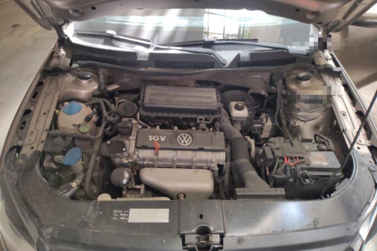 Used Volkswagen Bora 2014 1.6L Manual Comfort Model Engine Bay