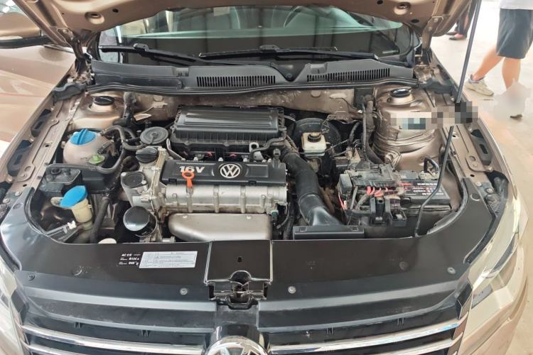Used Volkswagen Bora 2014 1.6L Automatic Luxury Model Engine Bay