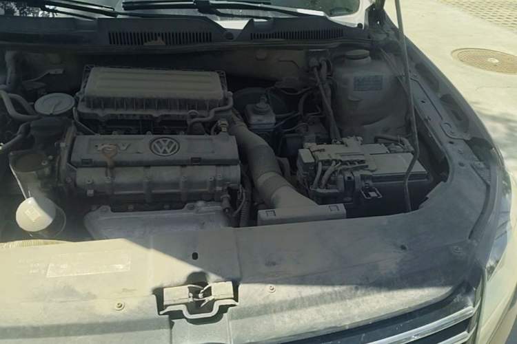 Used Volkswagen Bora 2014 1.6L Manual Comfort Model Engine Bay Left