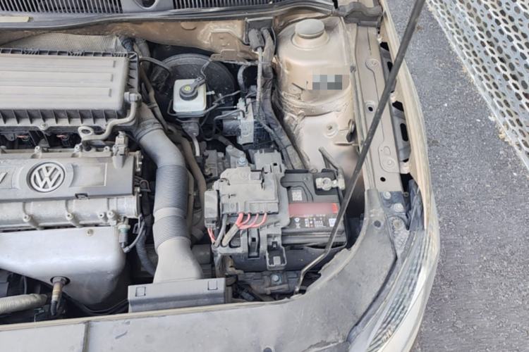 Used Volkswagen Bora 2014 1.6L Automatic Comfort Model Engine Bay Left