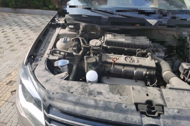 Used Volkswagen Bora 2014 1.6L Automatic Comfort Model Engine Bay Right