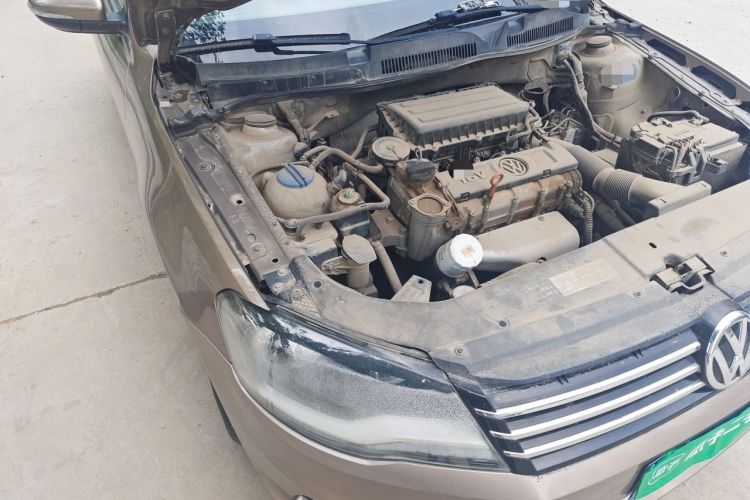 Used Volkswagen Bora 2014 1.6L Automatic Comfort Model Engine Bay Right