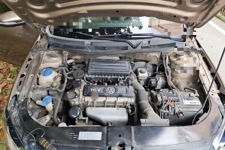 Used Volkswagen Bora 2014 1.6L Automatic Comfort Model Engine Bay