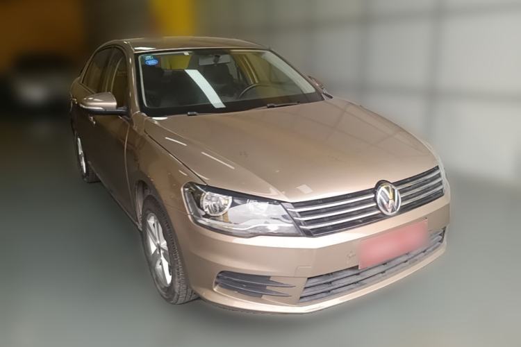 Used Volkswagen Bora 2014 1.6L Manual Fashion Edition Front Right 45 Deg