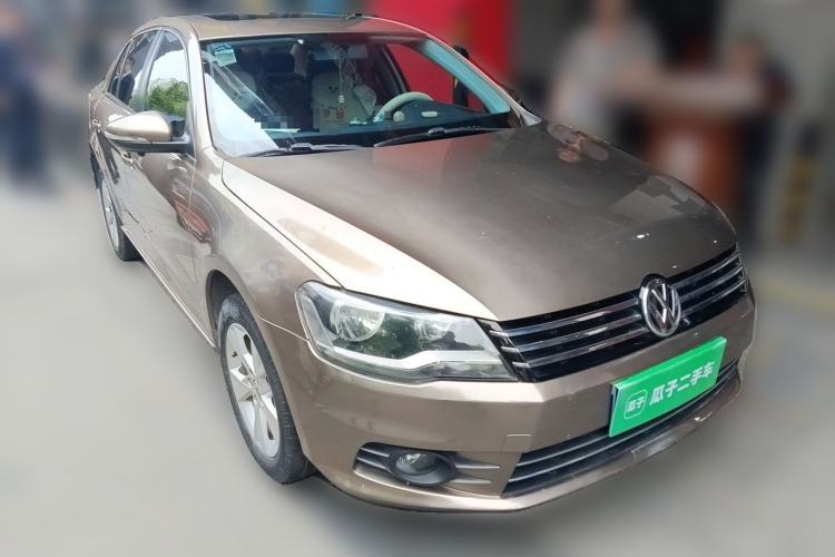 Used Volkswagen Bora 2014 1.6L Manual Comfort Model Front Right 45 Deg