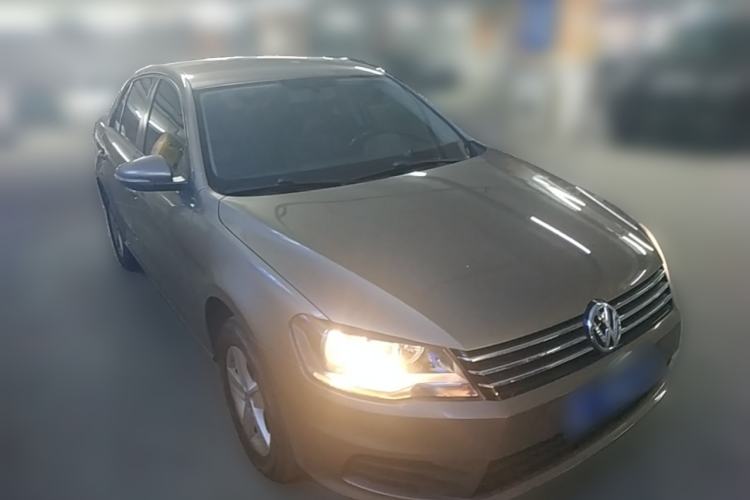 Used Volkswagen Bora 2014 1.6L Automatic Fashion Model Front Right 45 Deg