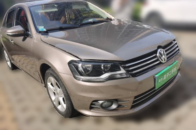 Used Volkswagen Bora 2014 1.6L Automatic Comfort Model Front Right 45 Deg