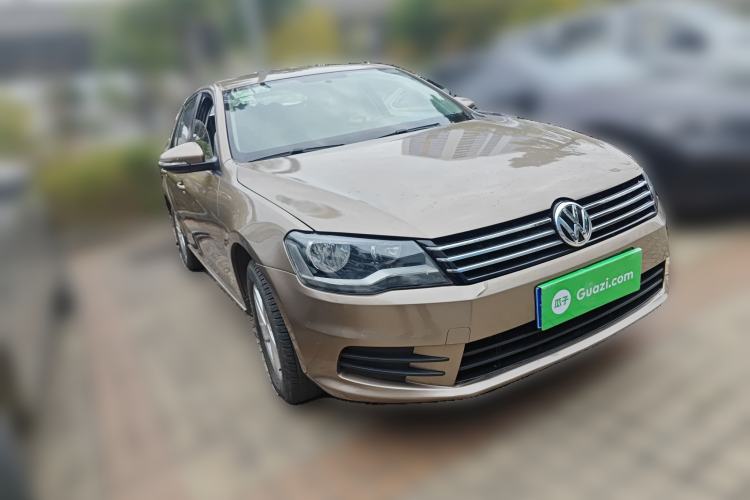 Used Volkswagen Bora 2014 1.6L Manual Fashion Edition Front Right 45 Deg