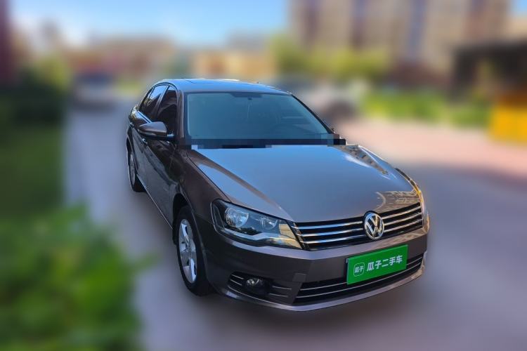 Used Volkswagen Bora 2014 1.6L Manual Comfort Model Front Right 45 Deg