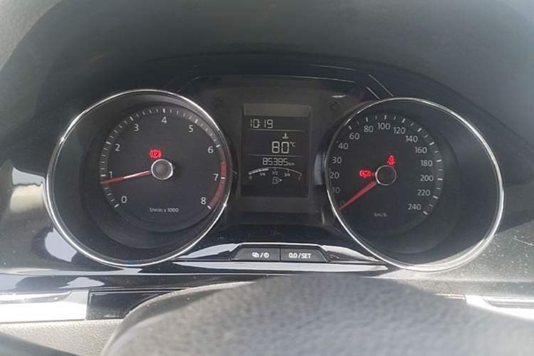 Used Volkswagen Bora 2014 1.6L Manual Comfort Model Instrument Cluster