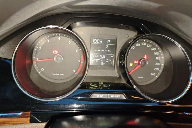 Used Volkswagen Bora 2014 1.6L Automatic Luxury Model Instrument Cluster