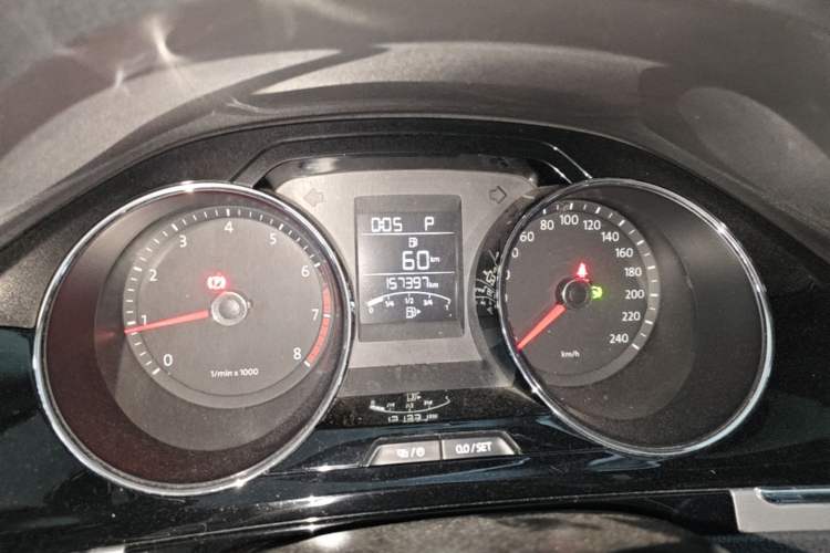 Used Volkswagen Bora 2014 1.6L Automatic Comfort Model Instrument Cluster