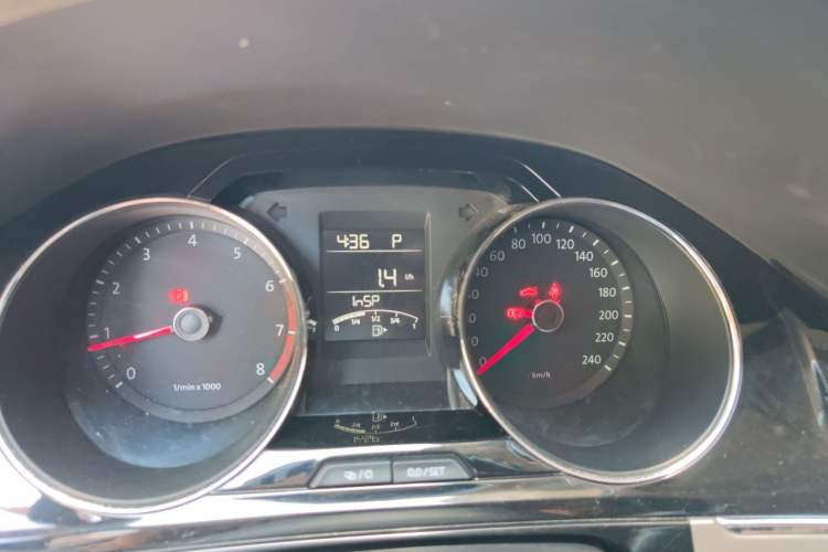 Used Volkswagen Bora 2014 1.6L Automatic Comfort Model Instrument Cluster