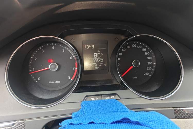 Used Volkswagen Bora 2014 1.6L Manual Fashion Edition Instrument Cluster