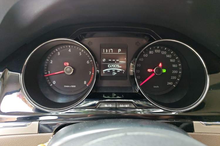 Used Volkswagen Bora 2014 1.6L Automatic Comfort Model Instrument Cluster